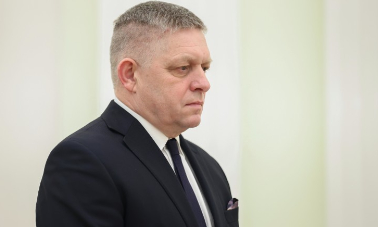 Фицо ще се срещне с Путин на 9 май, но няма да присъства на парада